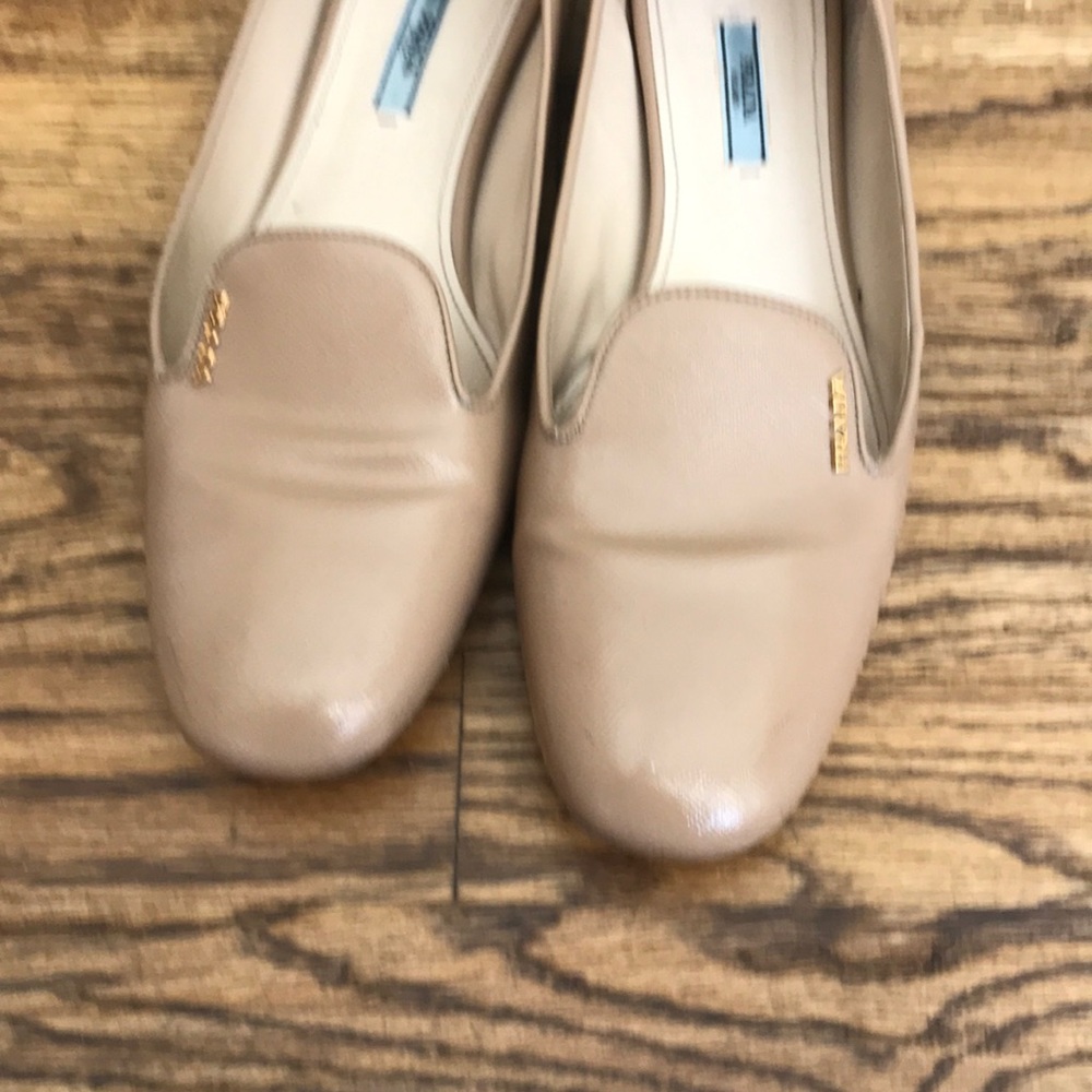 Prada flat - Picture 8 of 11